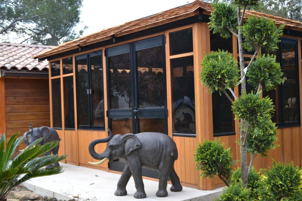 Le Refuge Mornas Exterior foto